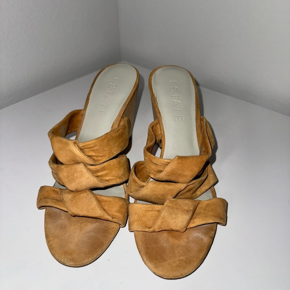 1 STATE Tan Sandals with block Heel